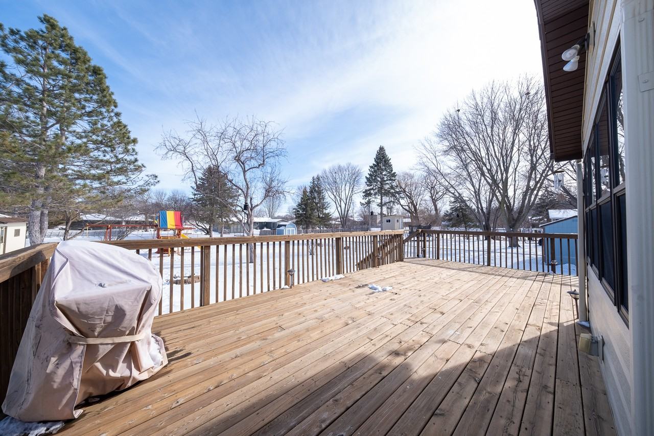 1305 Independence Ave N #1 - Photo 4 of 32