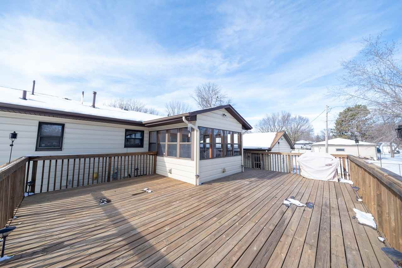 1305 Independence Ave N #1 - Photo 5 of 32