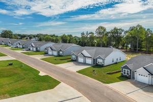 featured image of 1022 Chimney Wood Ln