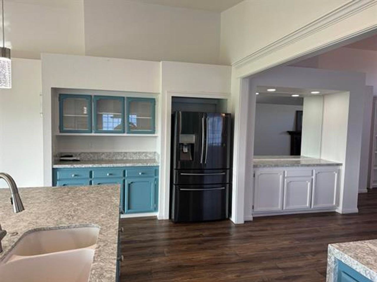 5250 Edgeview Dr - Photo 4 of 12