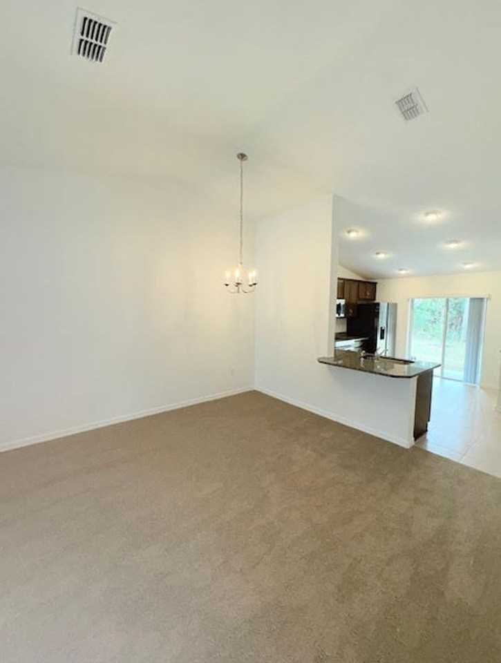 125 Seattle Trl - Photo 6 of 46