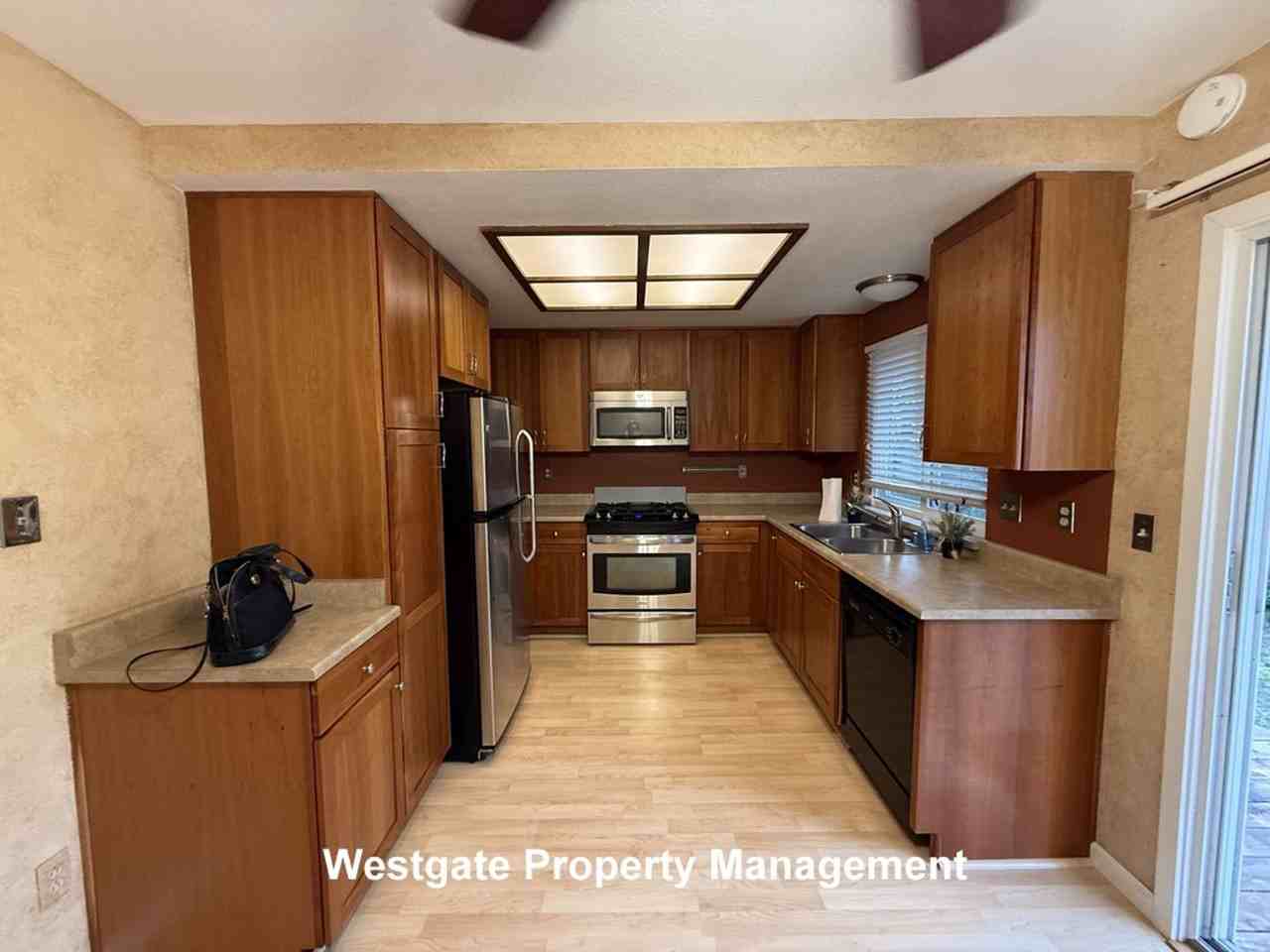 1613 Perseus Ct - Photo 7 of 14