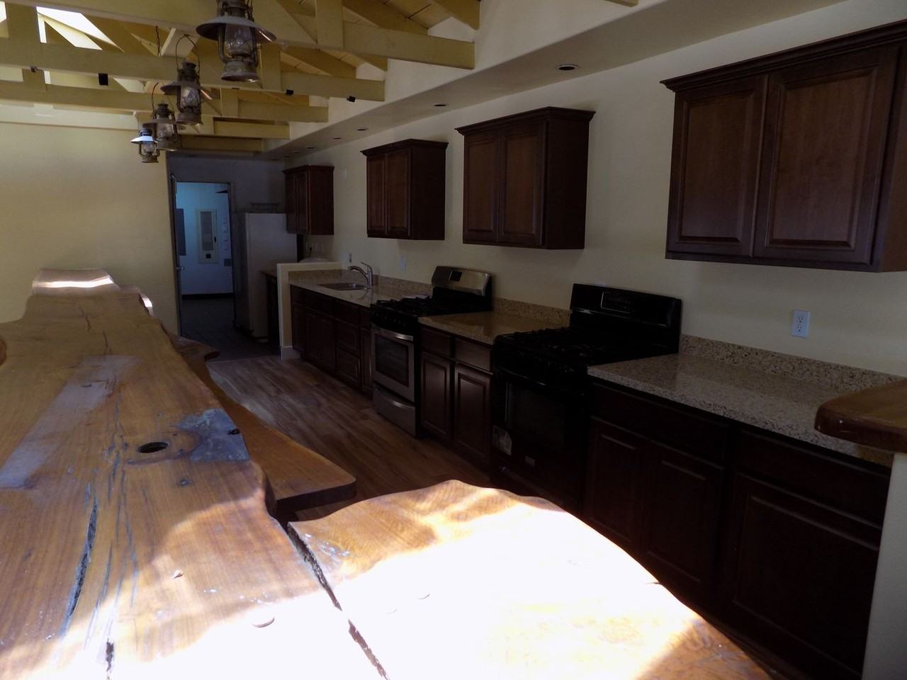 740 W Foothill Blvd - Photo 4 of 9