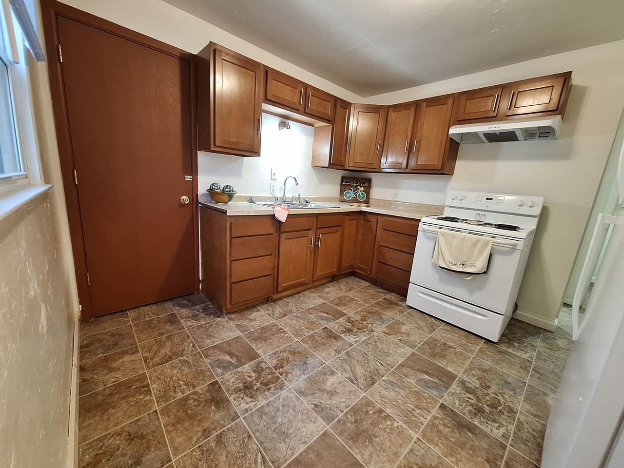 701 George St - Photo 4 of 12