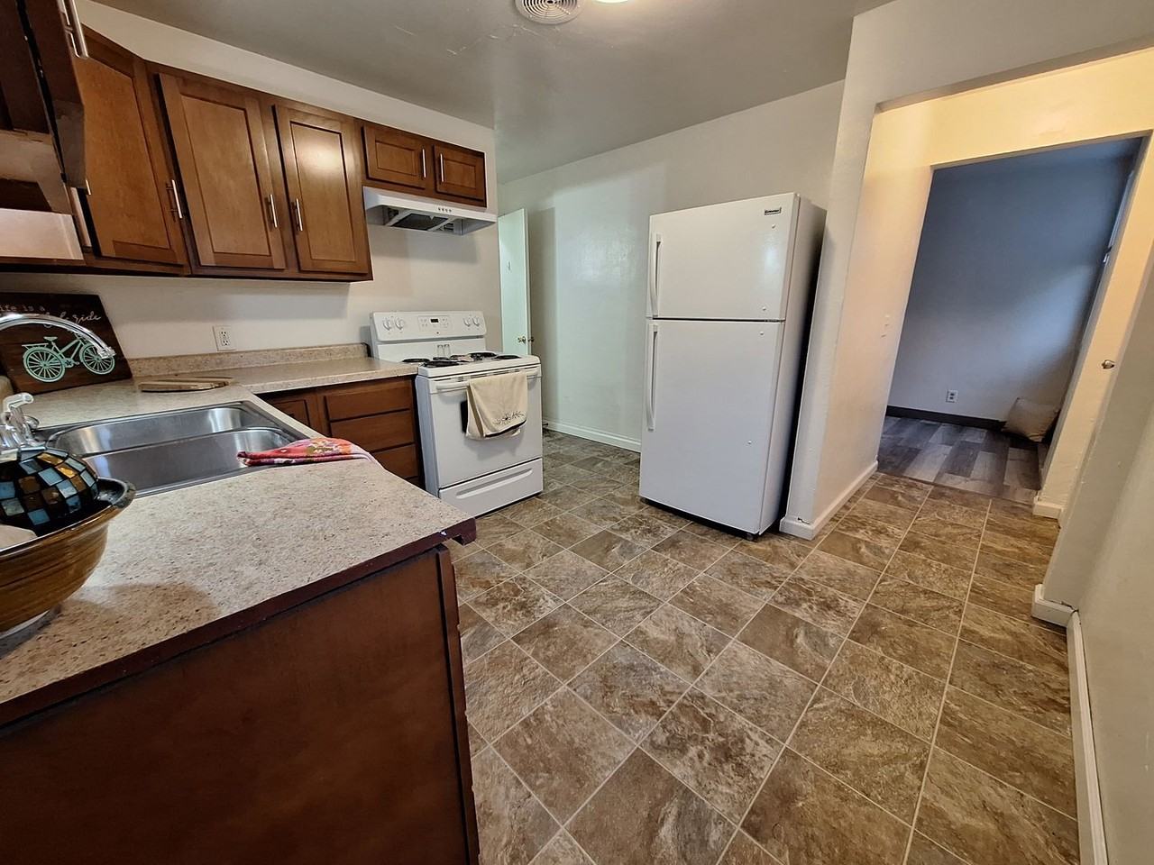 701 George St - Photo 5 of 12