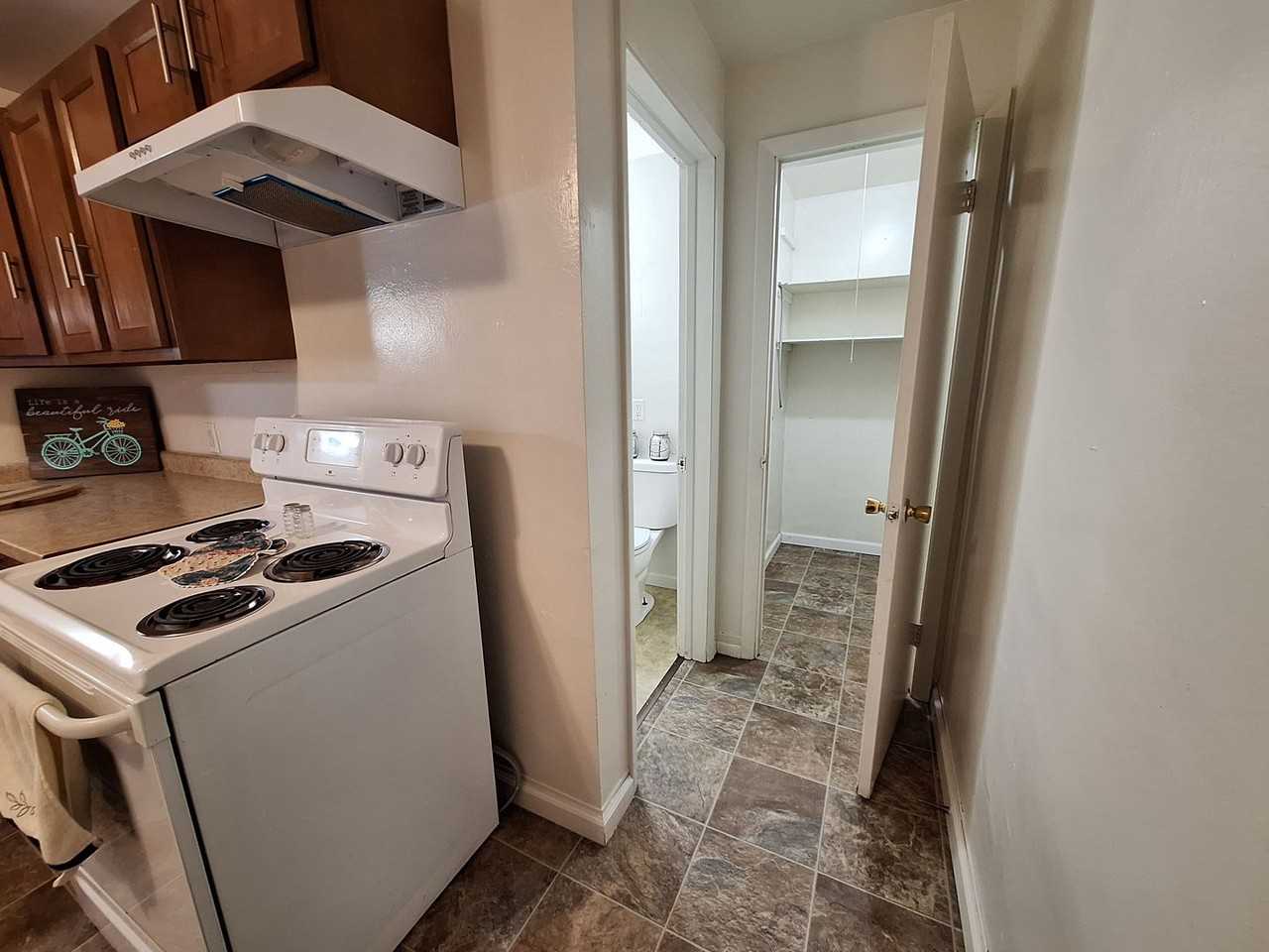 701 George St - Photo 6 of 12