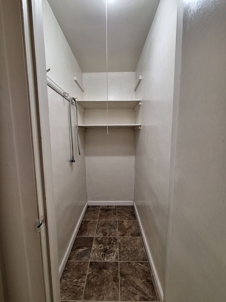 701 George St - Photo 7 of 12