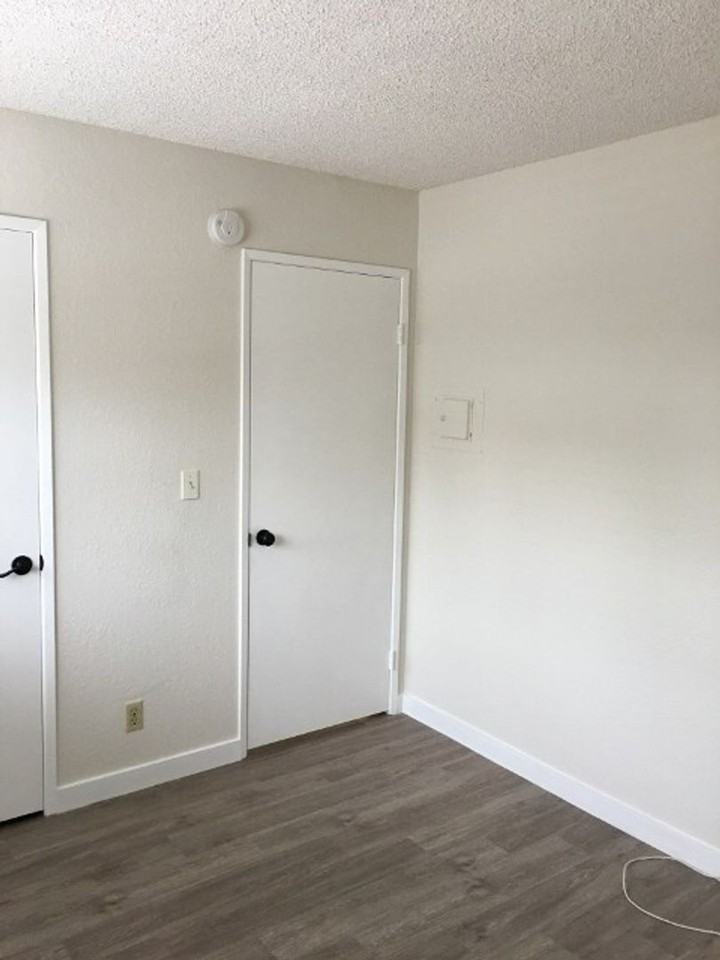 4568 Altadena Ave - Photo 7 of 10