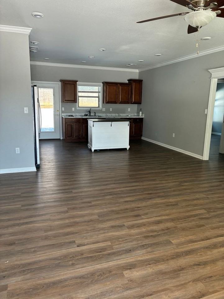 2104 Rehoboth Cir - Photo 2 of 12