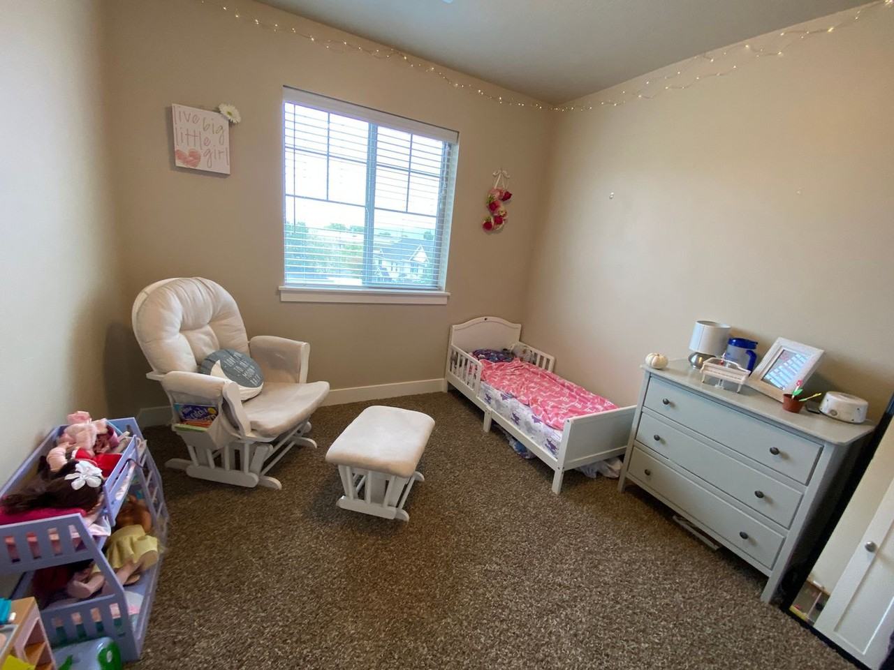 887 Independence Ave - Photo 6 of 13