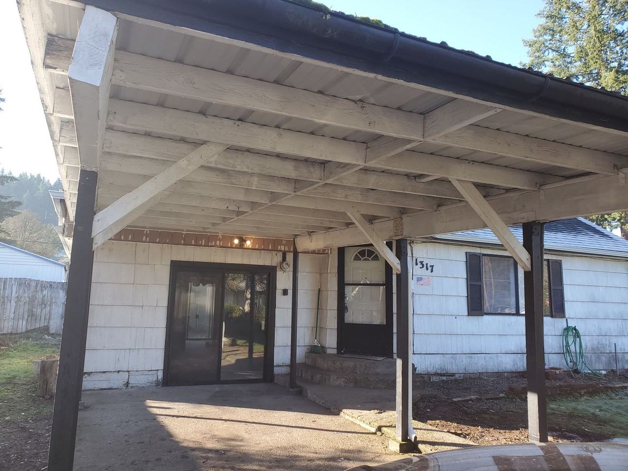 1317 Fir St - Photo 4 of 23