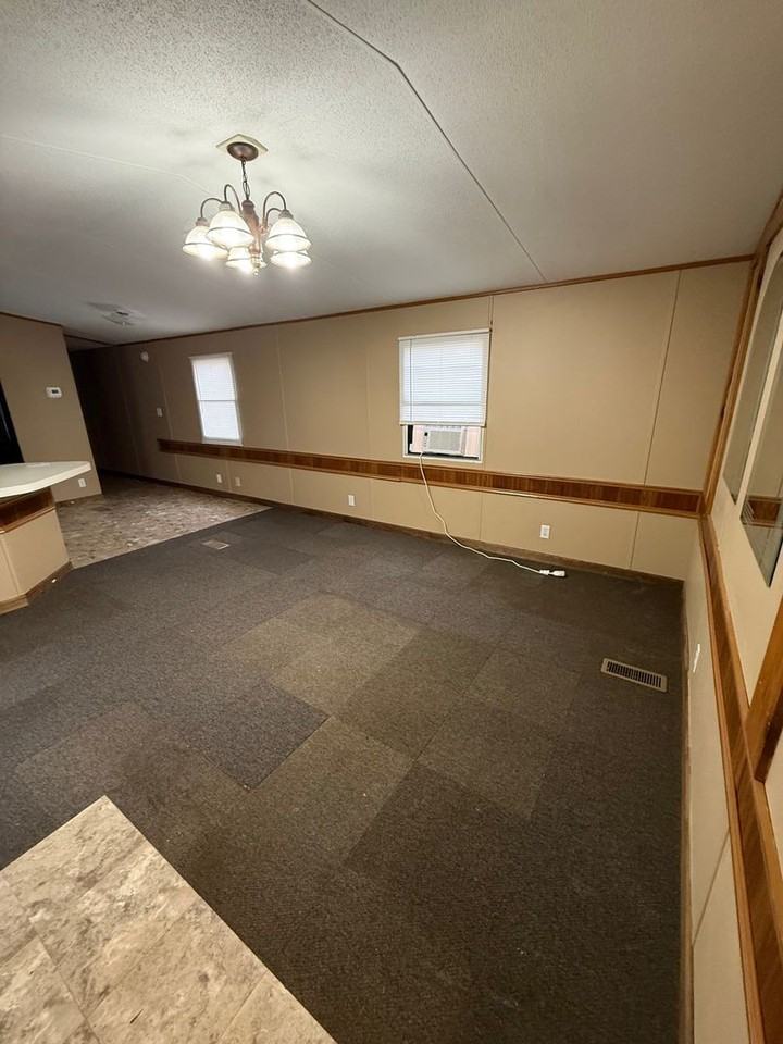 109 Davis St - Photo 4 of 18