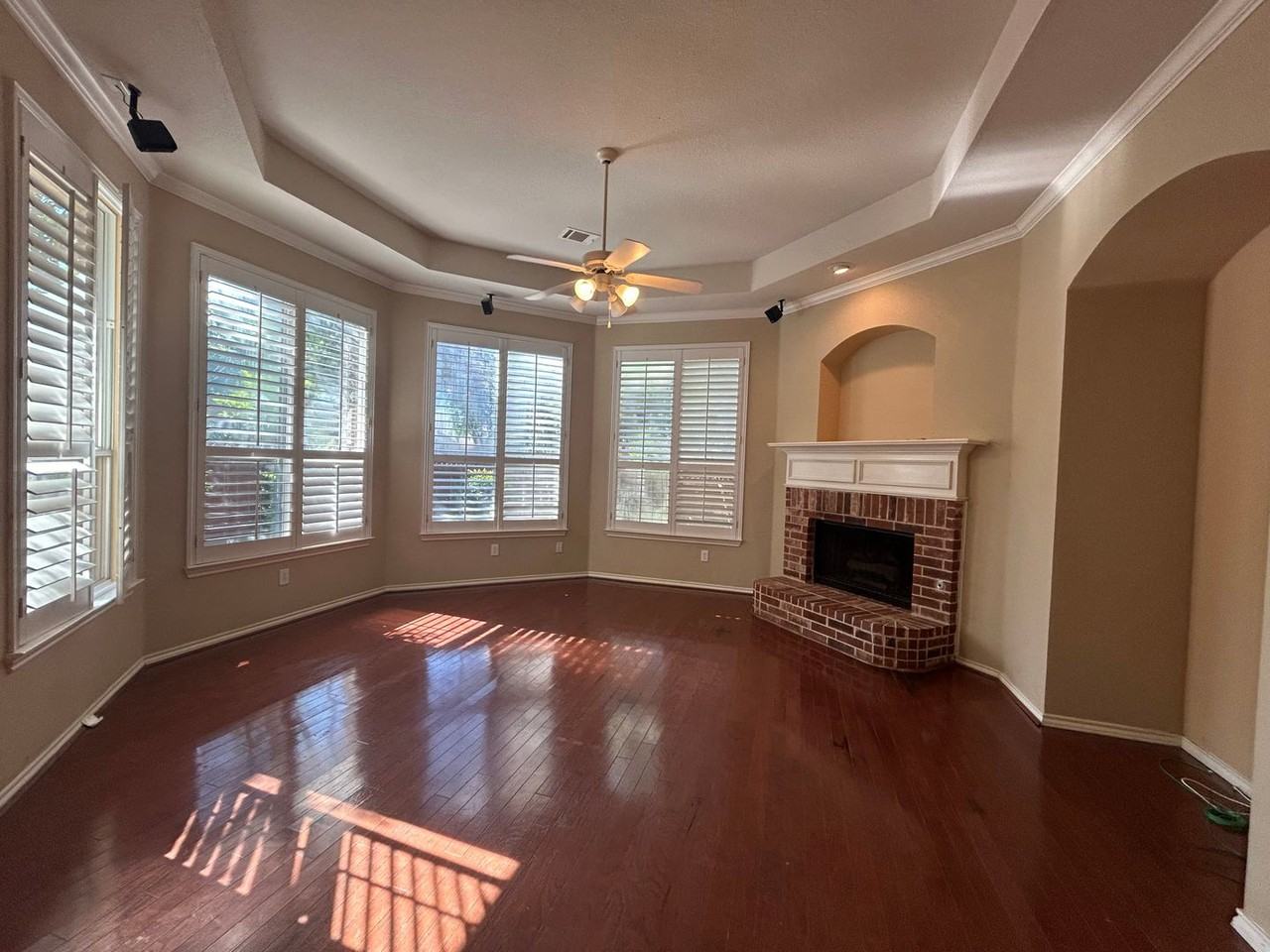 4632 Aylesbury Ct - Photo 7 of 16