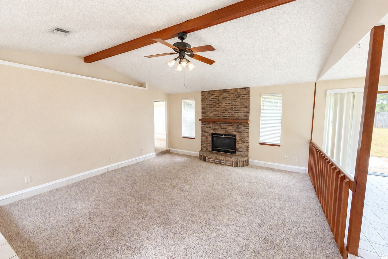 2916 Justin Ct - Photo 3 of 13