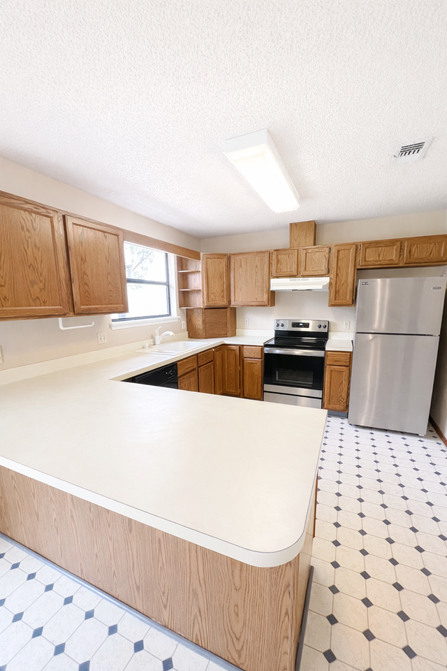 2916 Justin Ct - Photo 5 of 13