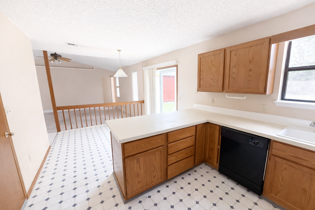 2916 Justin Ct - Photo 6 of 13