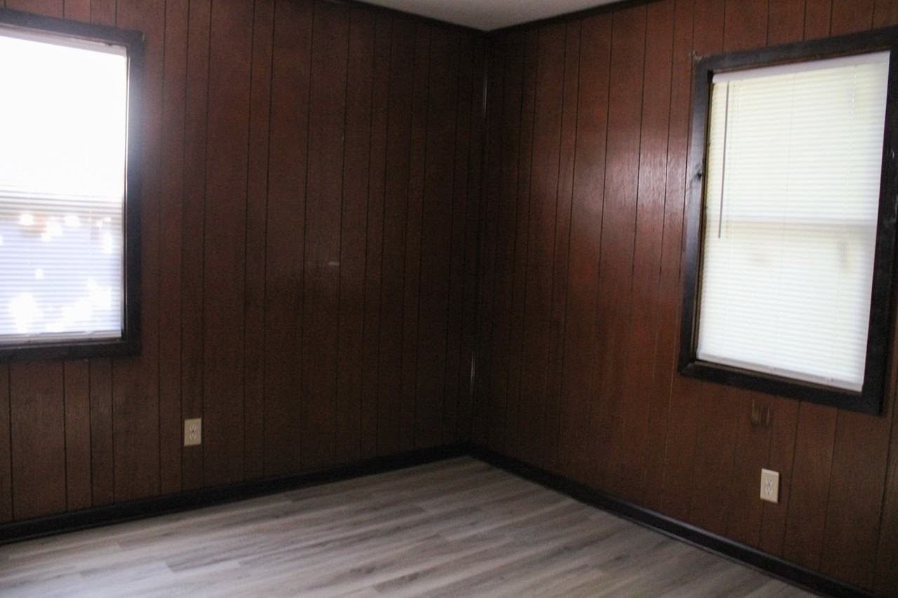 204 Park Ave W Apt D - Photo 6 of 10