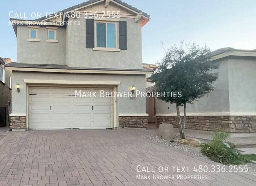 3345 E Indigo St - Photo 4 of 50