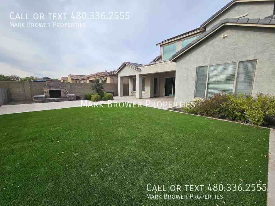 3345 E Indigo St - Photo 5 of 50