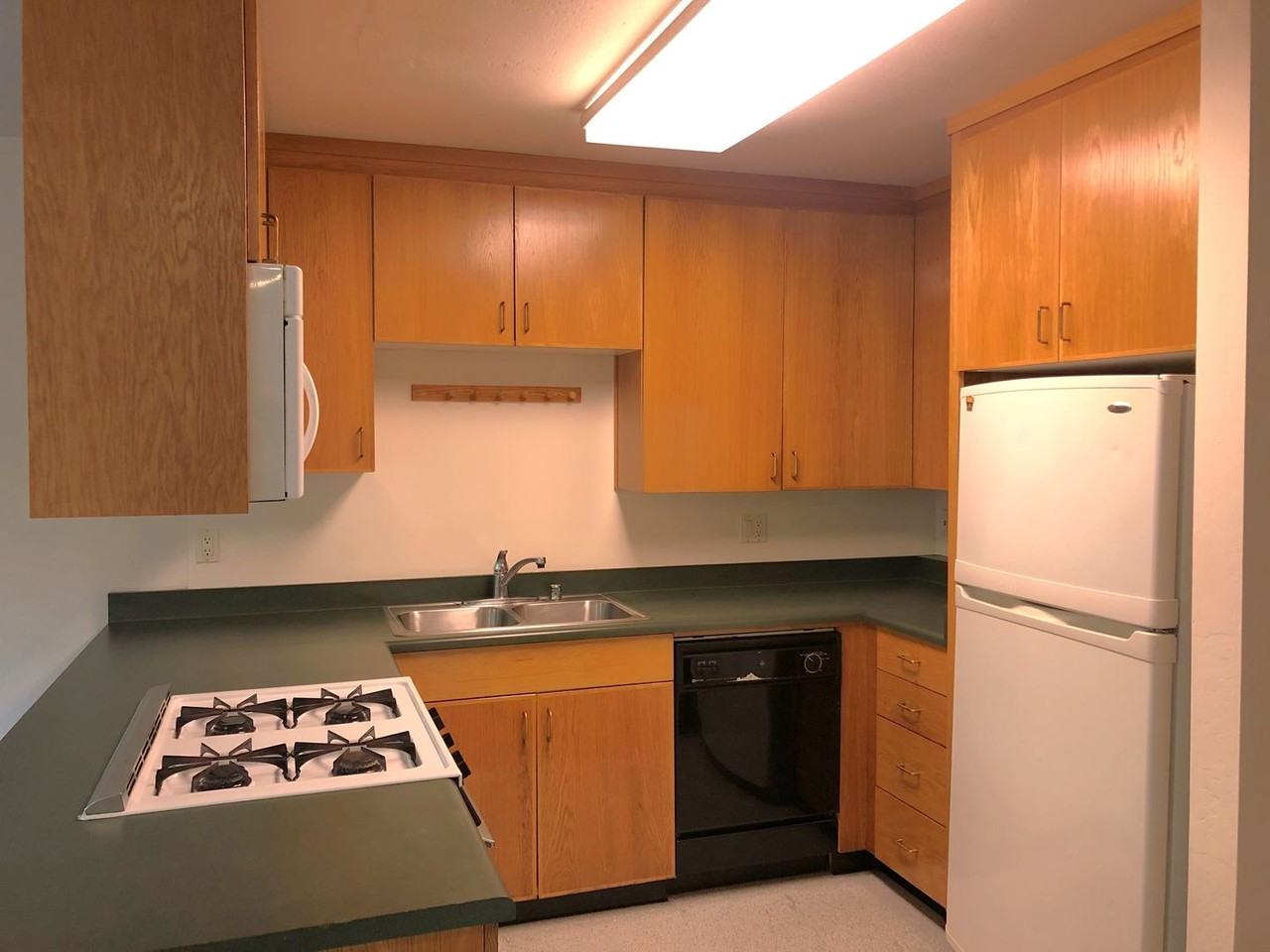 2436 Ellsworth St #B - Photo 2 of 14