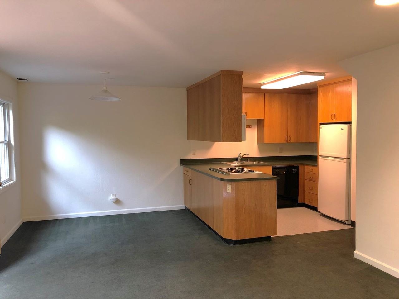 2436 Ellsworth St #B - Photo 3 of 14