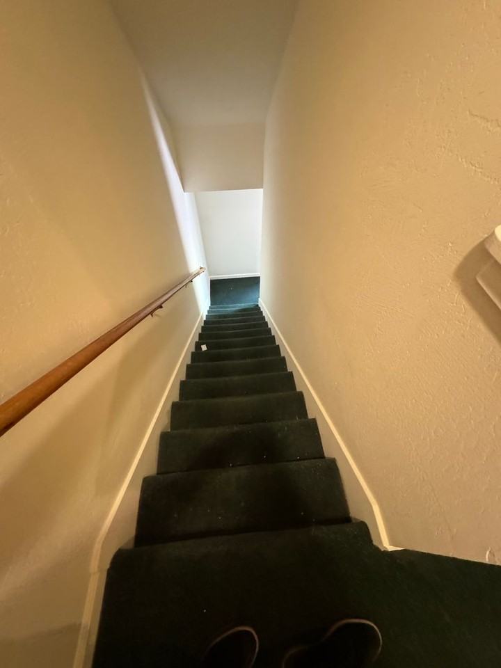 2436 Ellsworth St #B - Photo 6 of 14