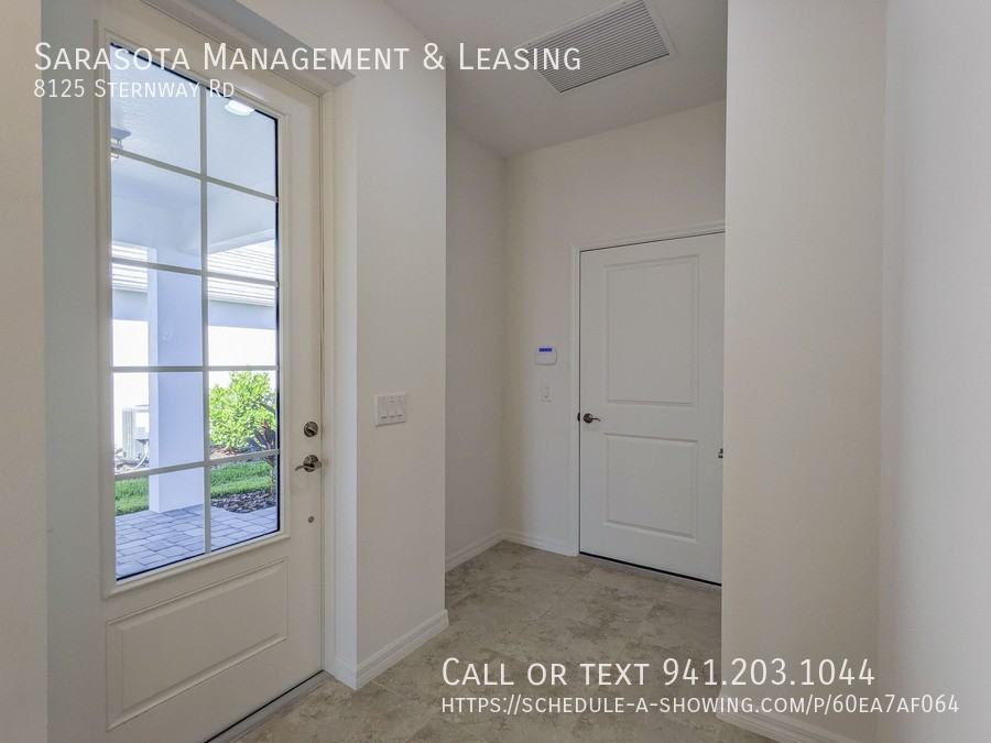 8125 Sternway Rd - Photo 3 of 50