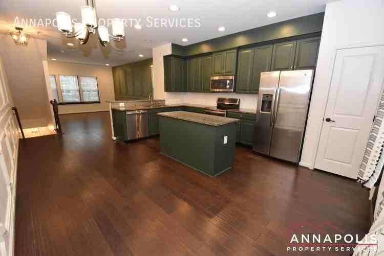 623 Ravenwood Dr - Photo 4 of 22