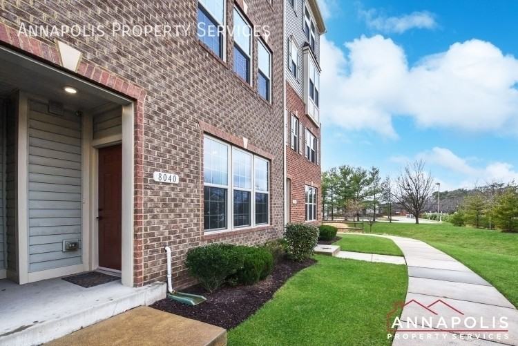 8040 Orchard Grove Rd - Photo 4 of 22