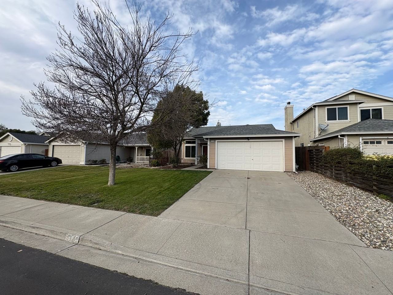 2320 El Monte Dr - Photo 2 of 21