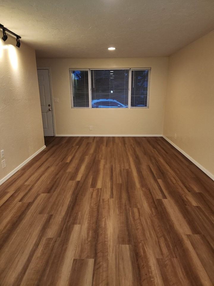 845 W Airway Rd - Photo 3 of 13