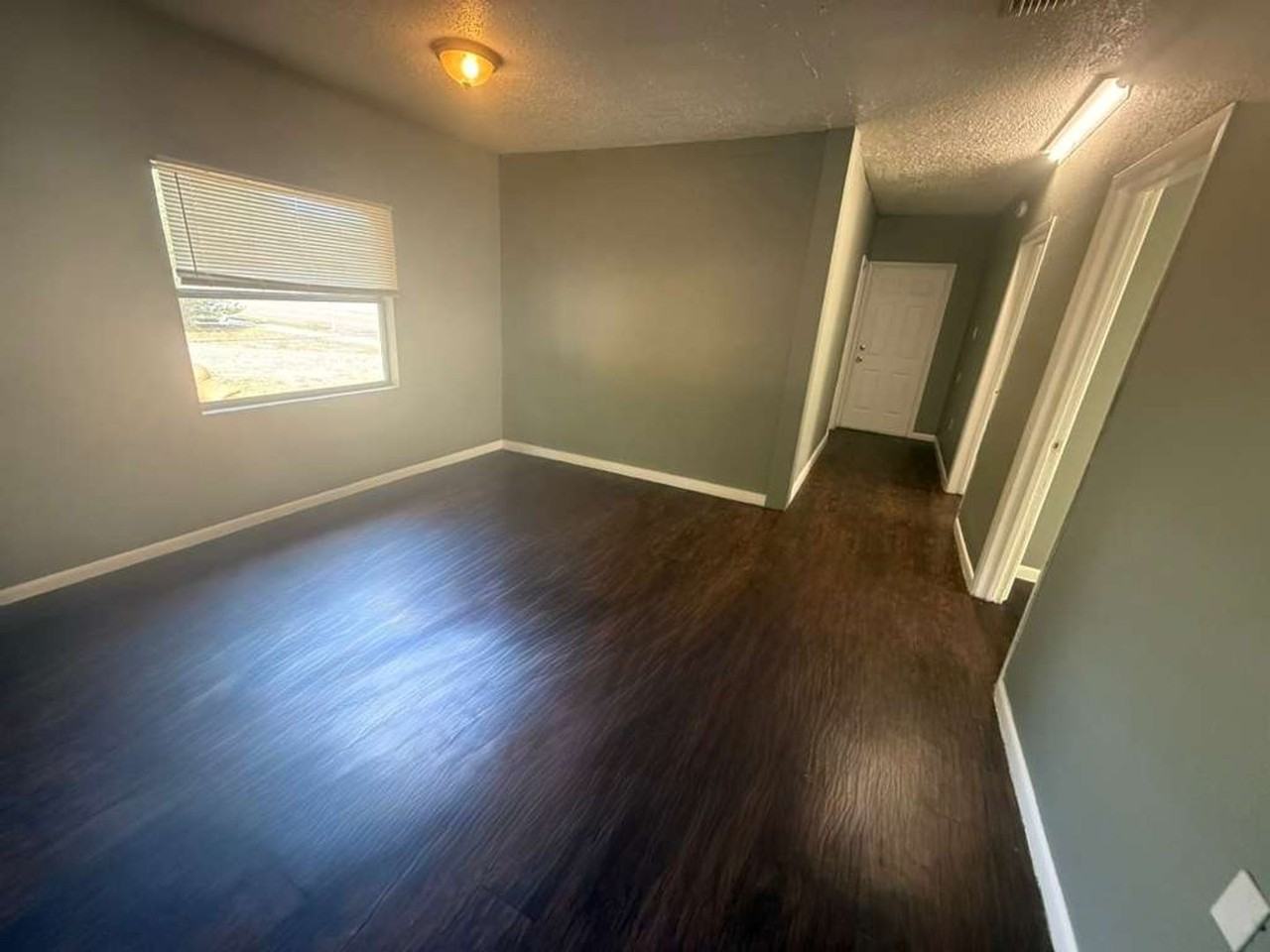 836 Martin L King Jr Ave - Photo 6 of 12