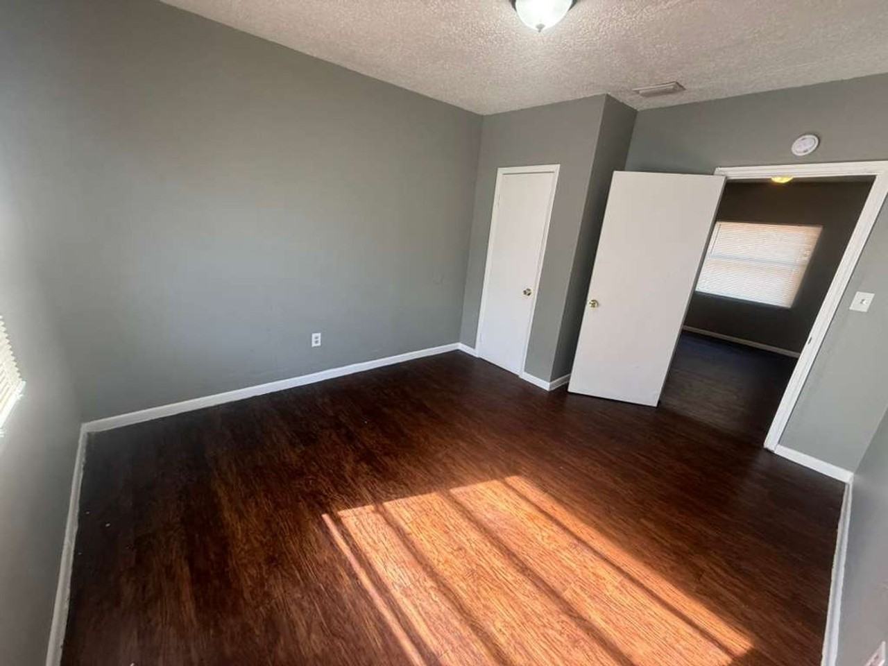 836 Martin L King Jr Ave - Photo 7 of 12