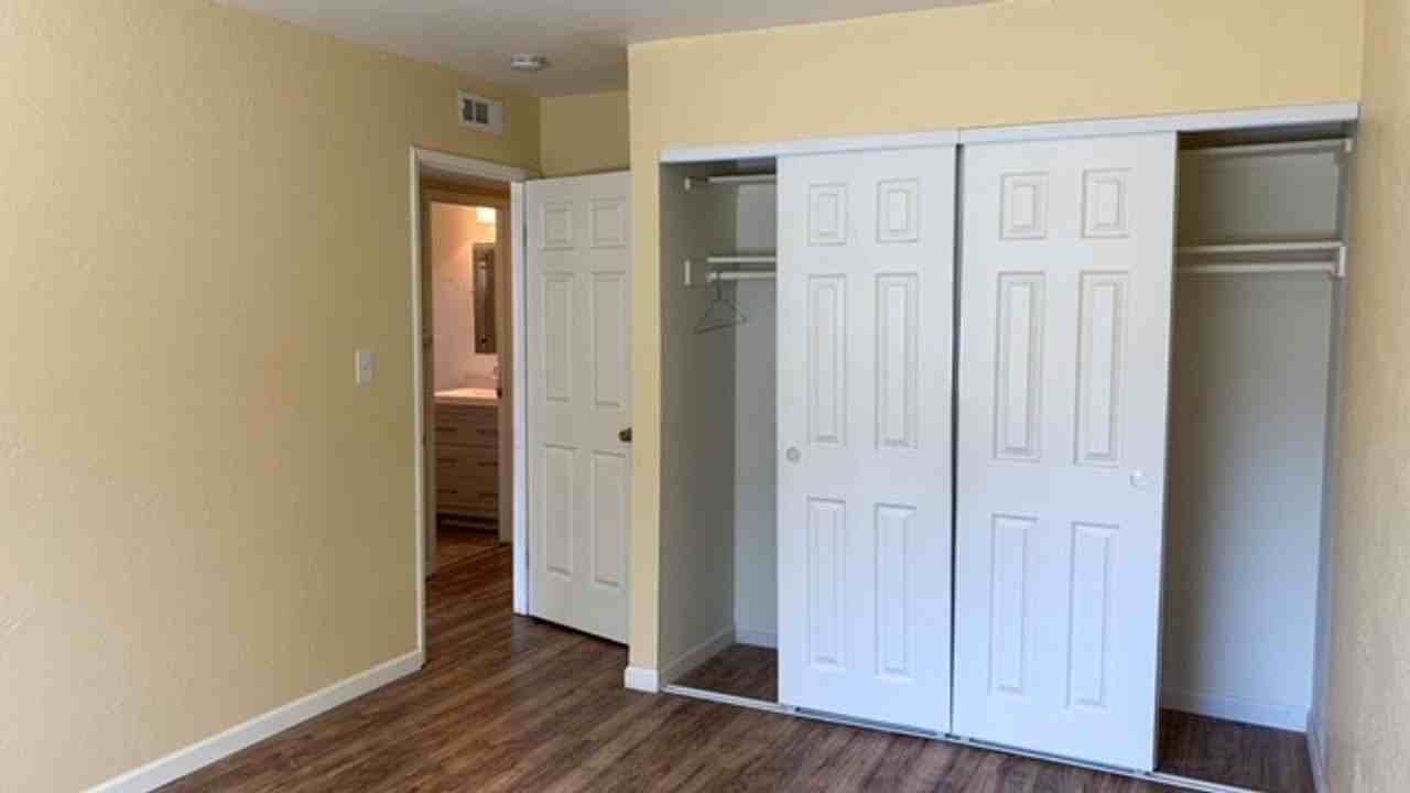 4686 4686 Doane Street - 4686 Doane St - Photo 5 of 8