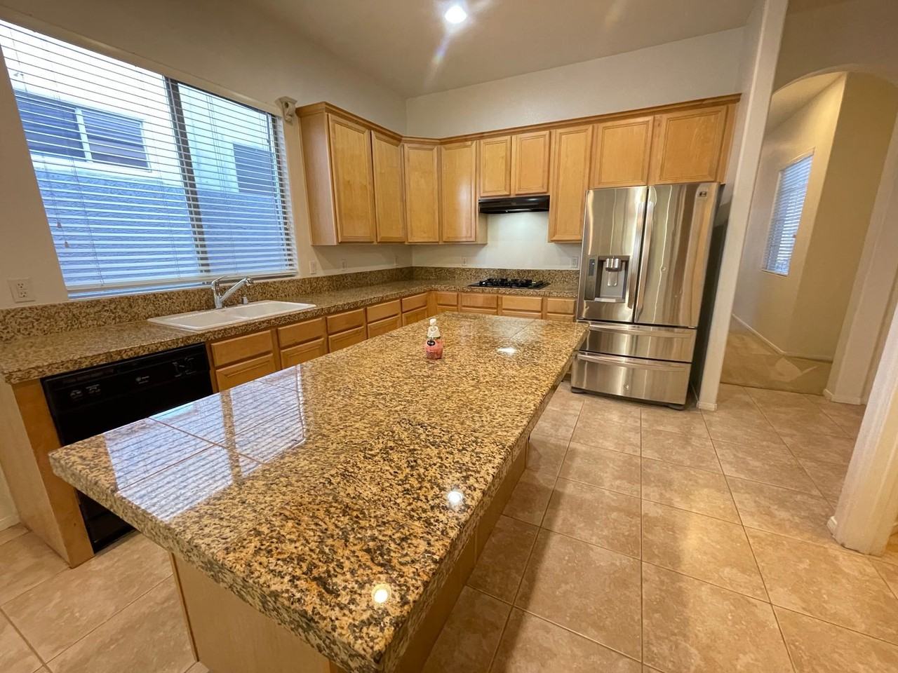 10689 Arundel Ave - Photo 4 of 14