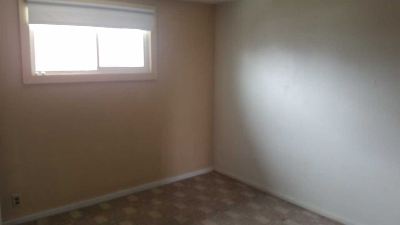 9 13th Ave W - Photo 3 of 9