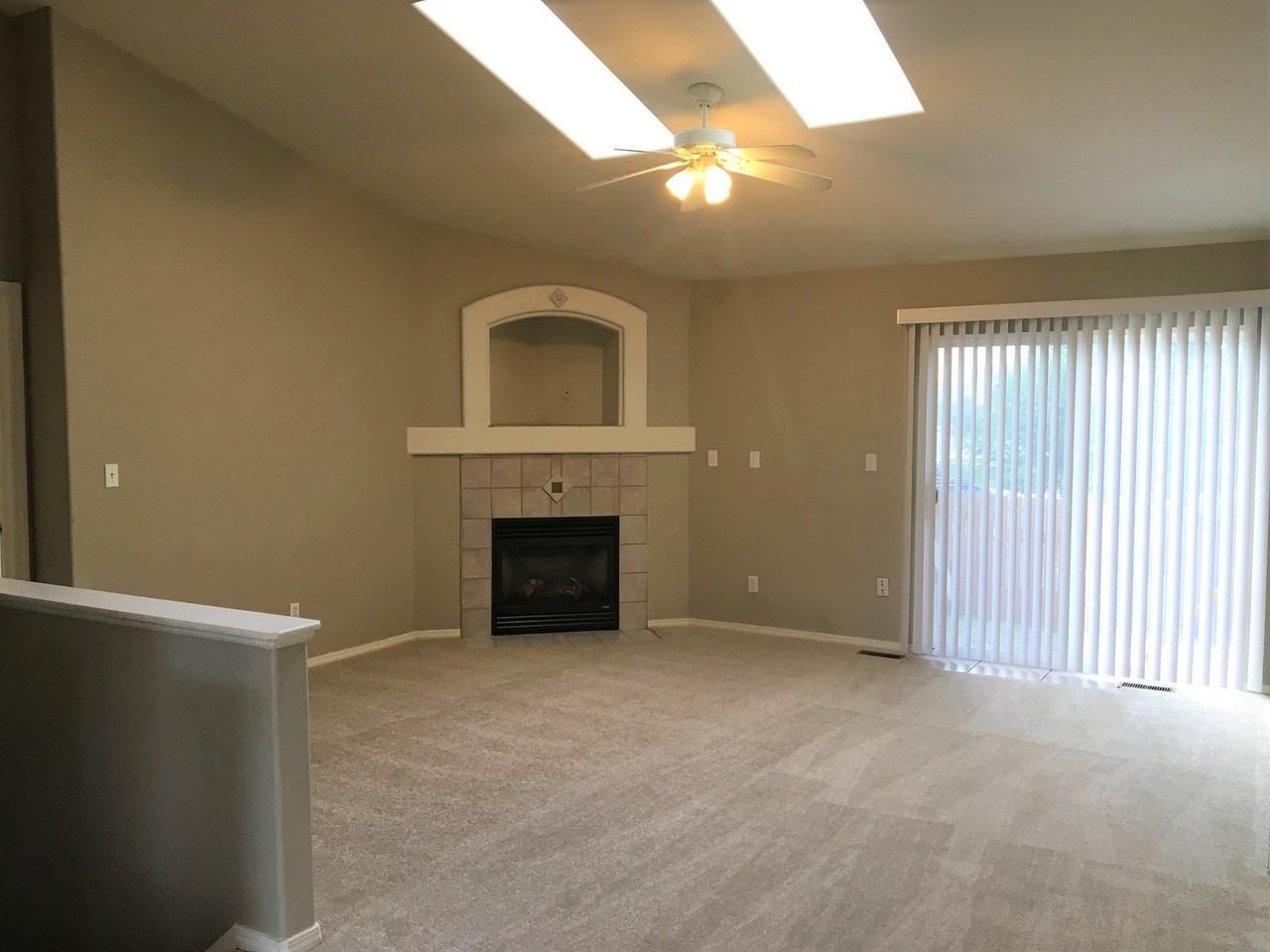 1040 Whistler Hollow Dr - Photo 3 of 18