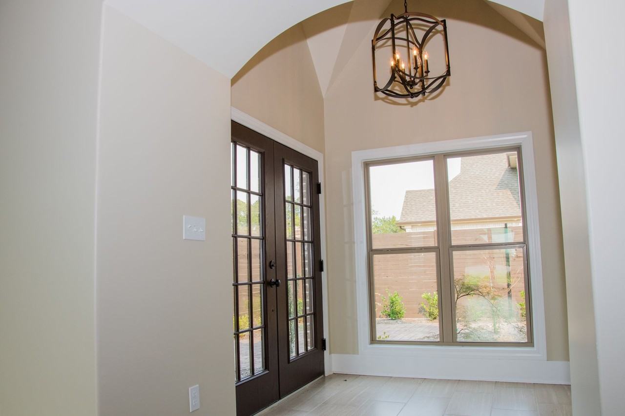 4269 Farmington Cv - Photo 2 of 36