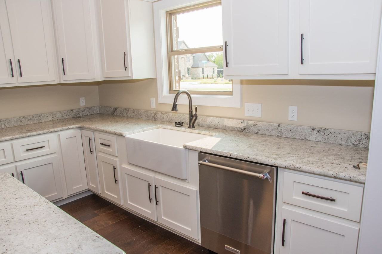 4269 Farmington Cv - Photo 7 of 36