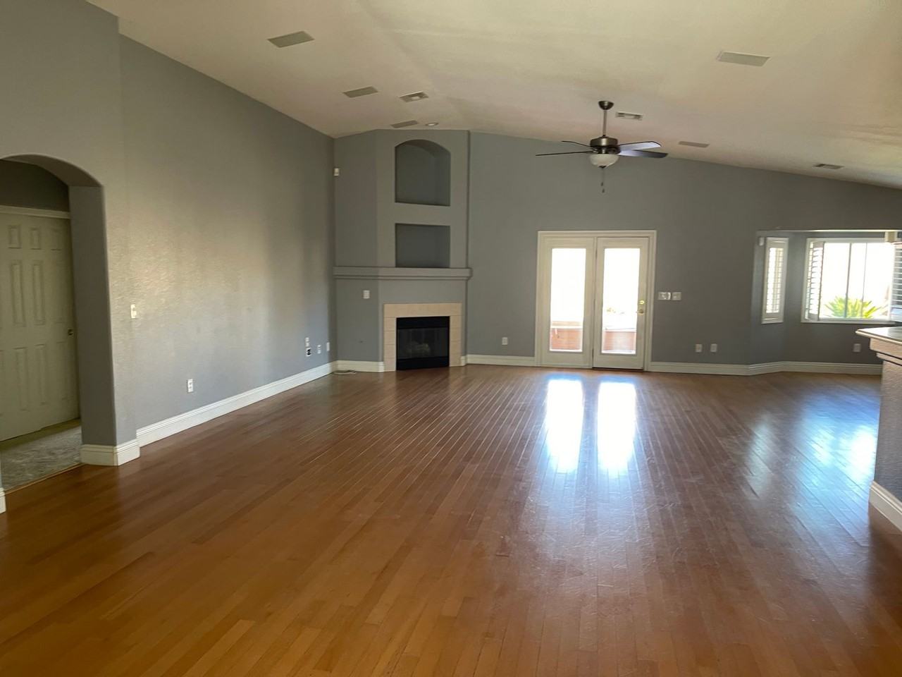 3716 Razorbill Ct - Photo 3 of 22