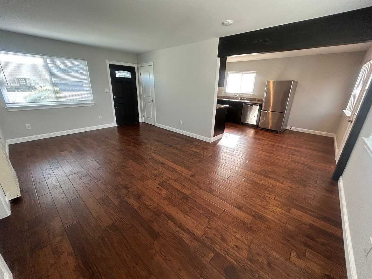 51 Washington St - Photo 4 of 19