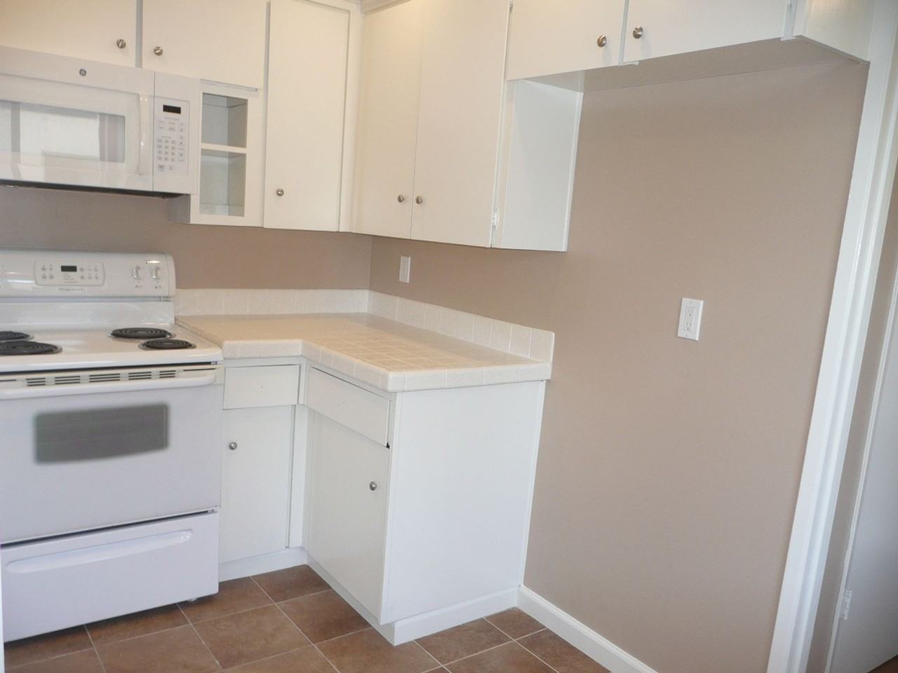 1722 Mitchell Ave - Photo 3 of 30