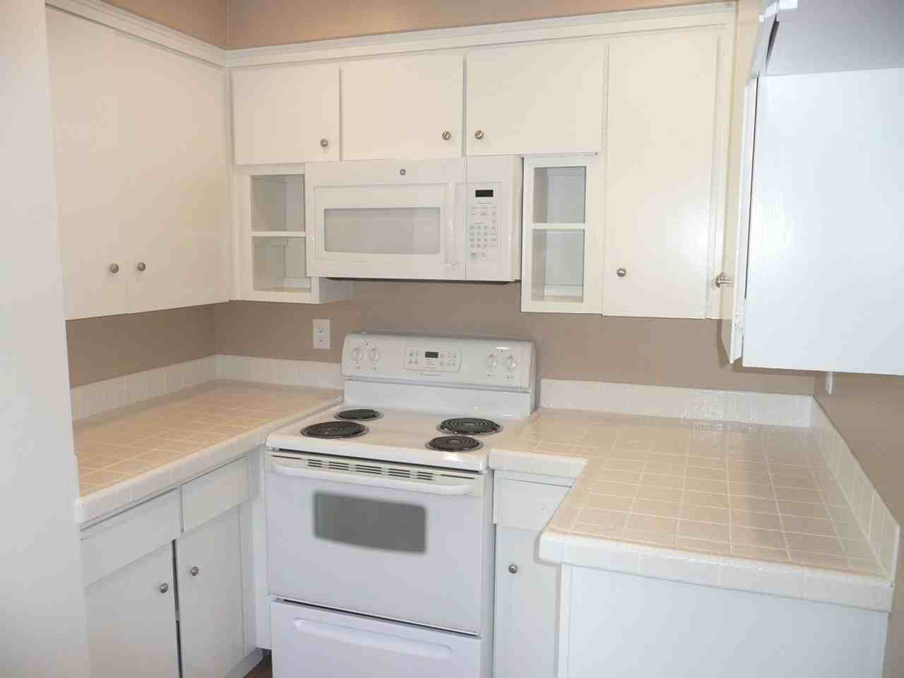 1722 Mitchell Ave - Photo 4 of 30