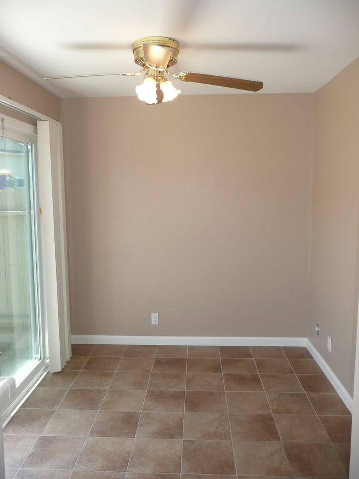 1722 Mitchell Ave - Photo 7 of 30