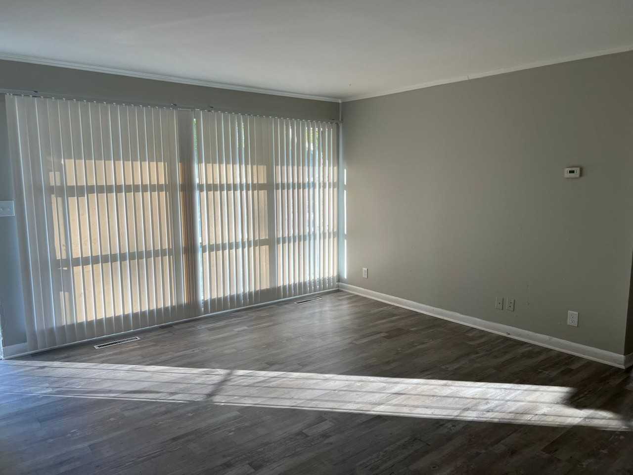 10020 Corning St - Photo 2 of 3