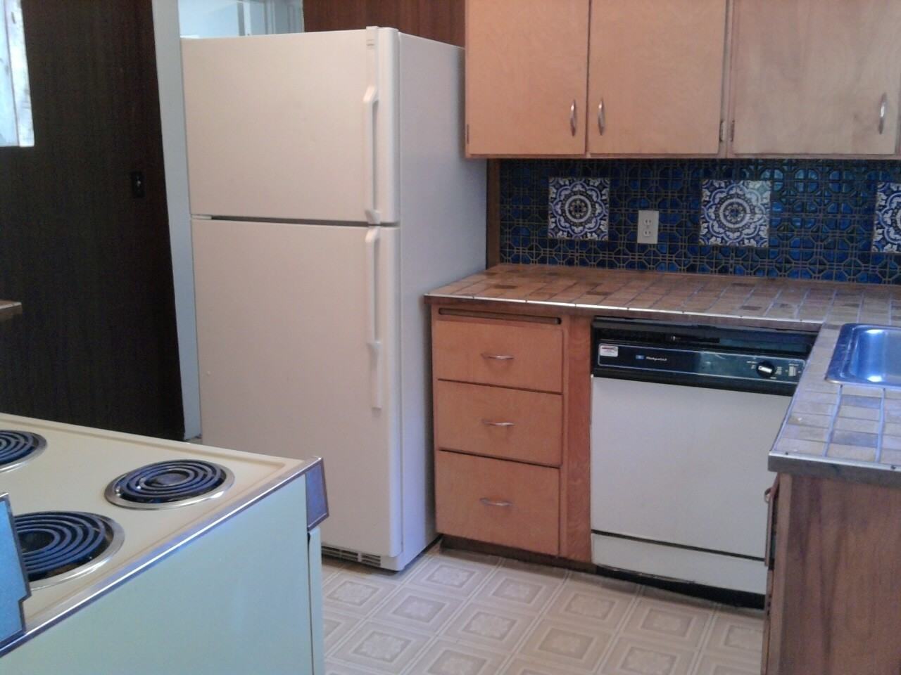 5500 12th Ave Ne - Photo 2 of 8