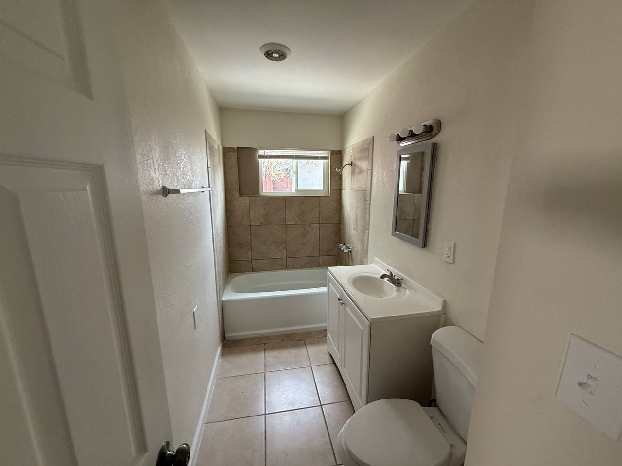 6521 Valley Ave - Photo 6 of 10