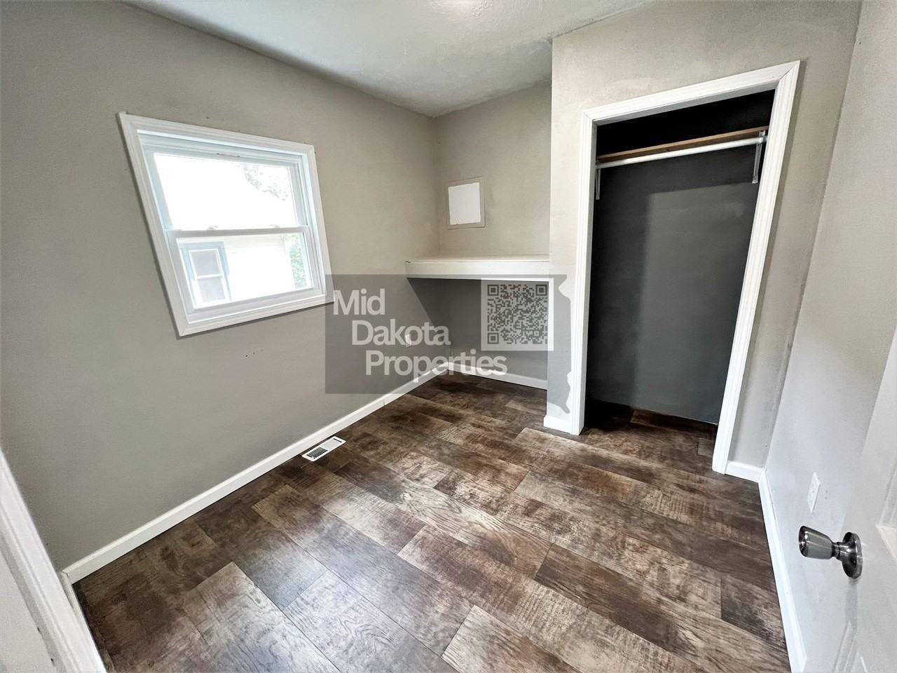 404 S Minnesota St - Photo 7 of 29