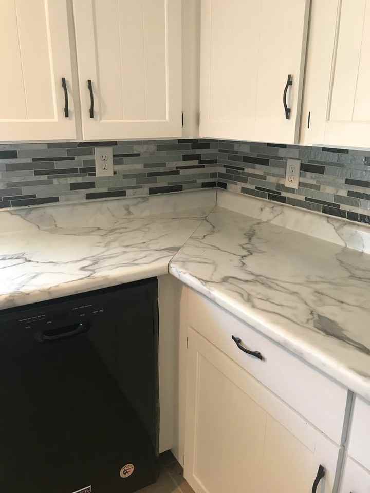 203 Gladys Ave - Photo 3 of 10