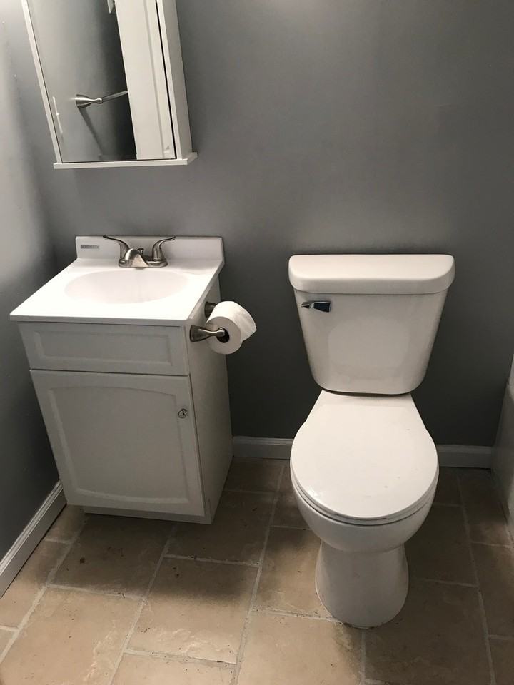 203 Gladys Ave - Photo 4 of 10